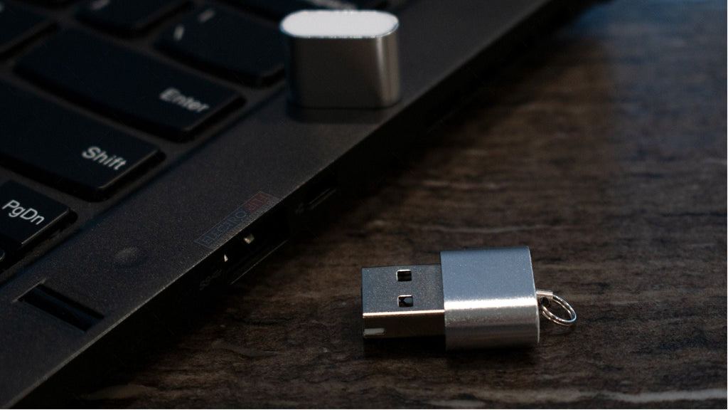 Trusty Metal Memory Card Reader for Swift Data Transfer works on PC - PowerPort Electronics