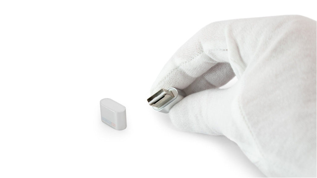 Trusty Metal Memory Card Reader for Swift Data Transfer works on PC - PowerPort Electronics